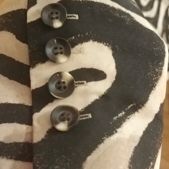 Chico’s 2 Animal Print Lined Blazer Jacket L 12 - Picture 4 of 7